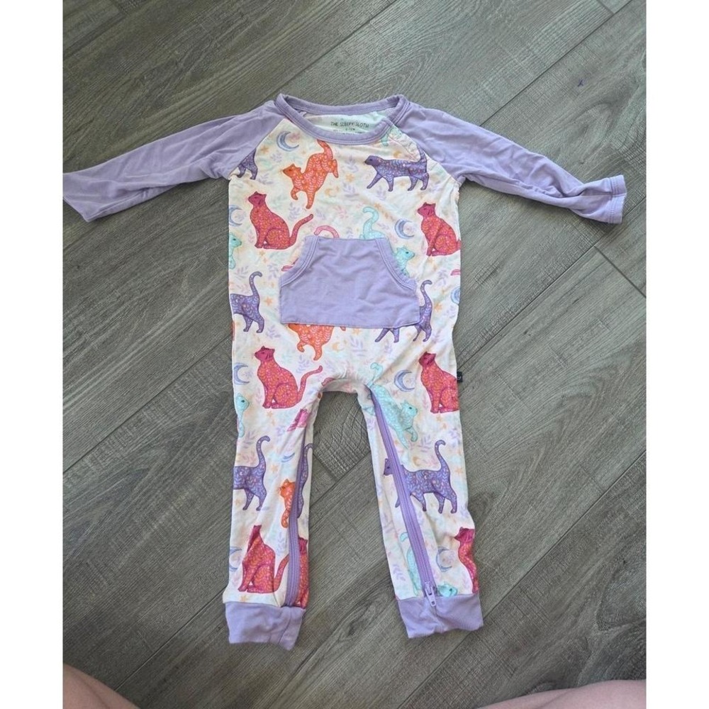 The sleepy sloth baby girl bamboo sleeper 6-12 mos